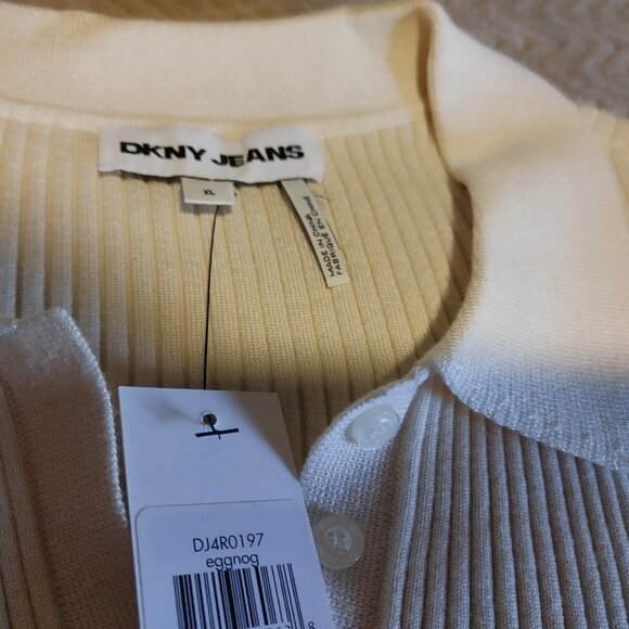 DKNY JEANS Women's short sleeve top, color Eggnog, size XL - Picture 5 of 14